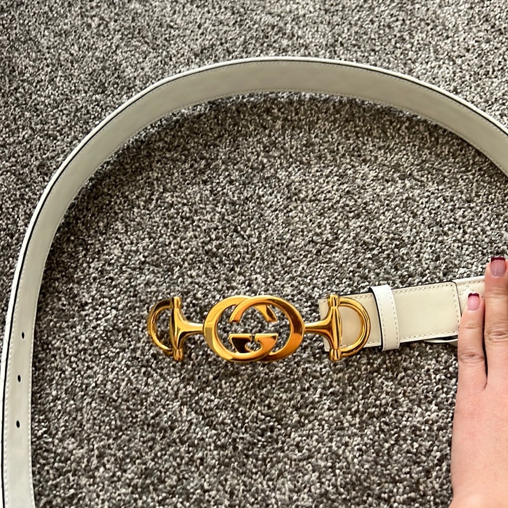 Gucci belt white gold buckle
